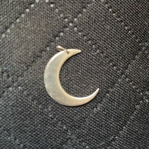 Catbird 🤍 Moon Charm - Silver